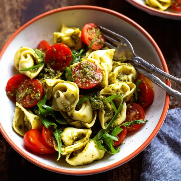 Tortellinisalat mit Pesto